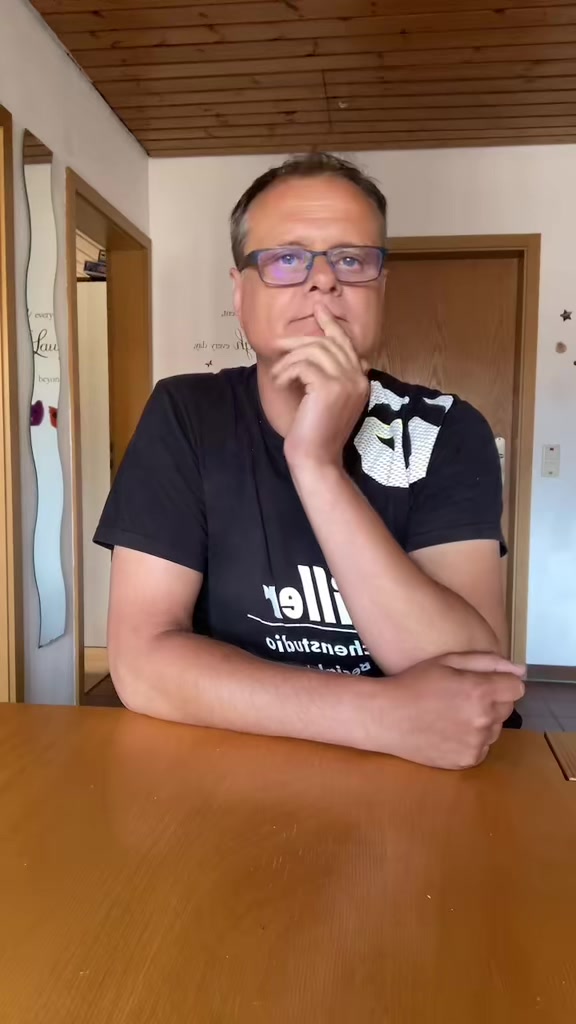 @Comedian Dirk