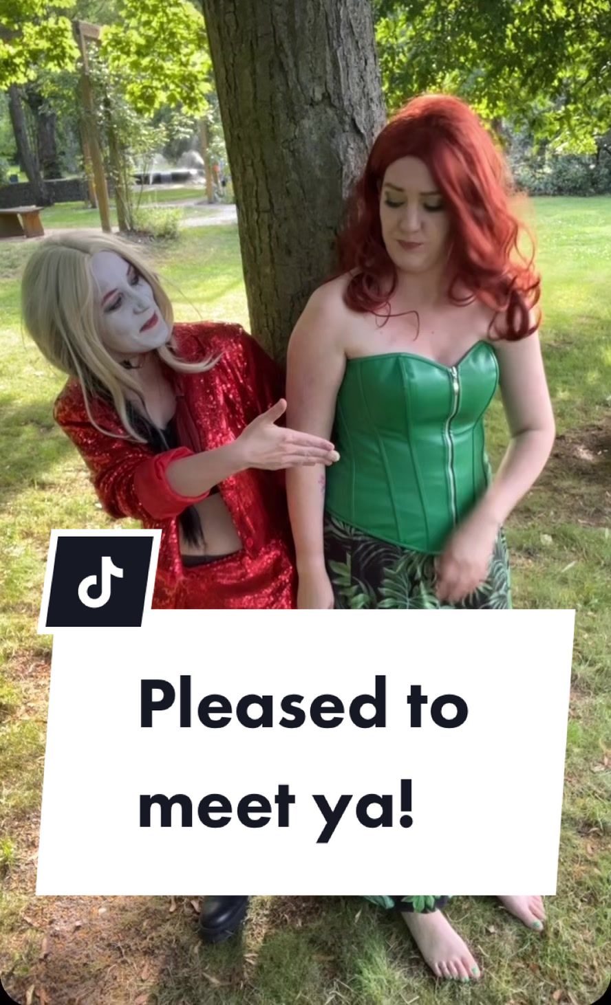 @The girl who cosplays