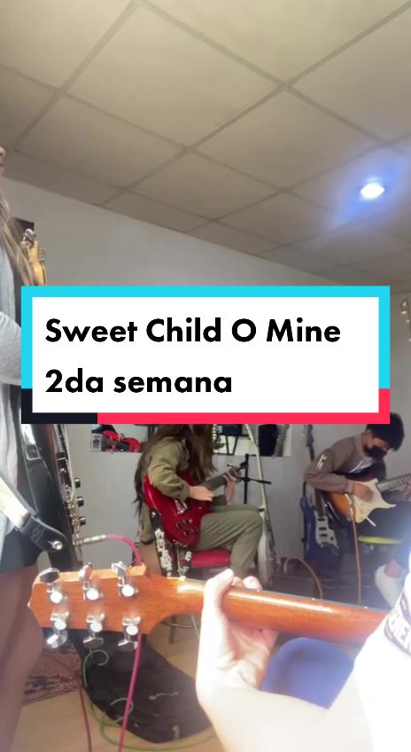 @Academia de M&uacute;sica BrokenChord