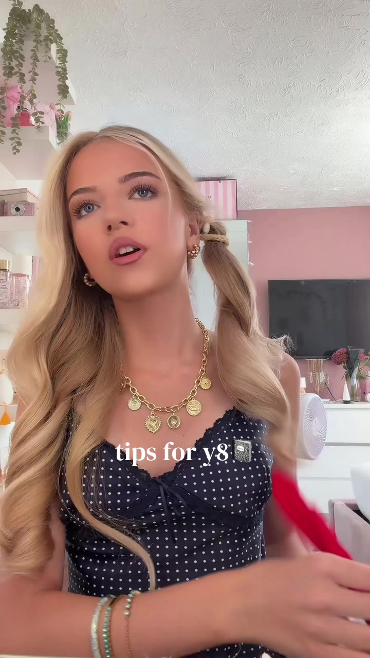 @˙˚𝑐ℎ𝑙𝑜𝑒́🦢˚˙