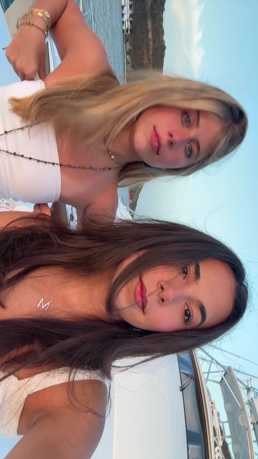 @👹