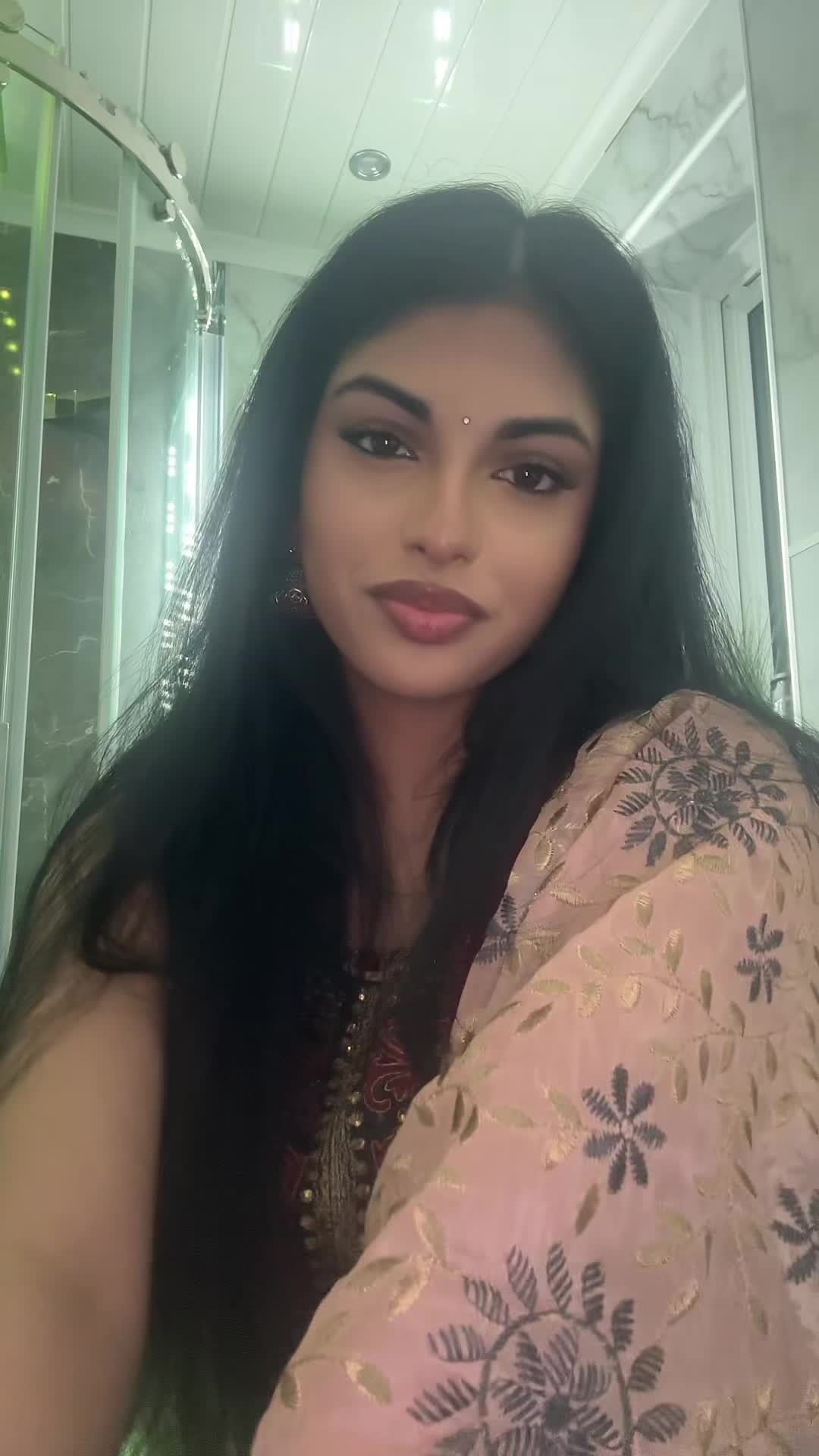 @meganswisho 💫