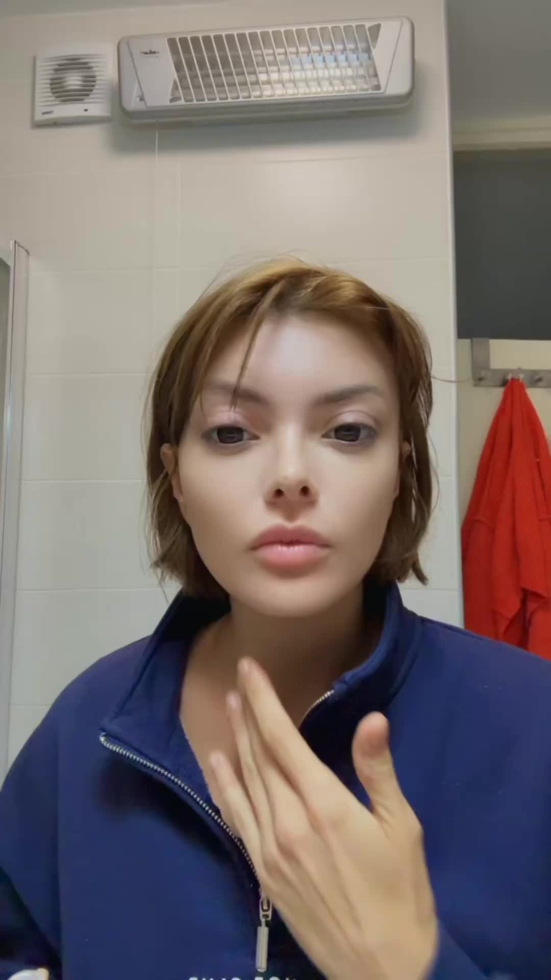 @Ella Dvornik