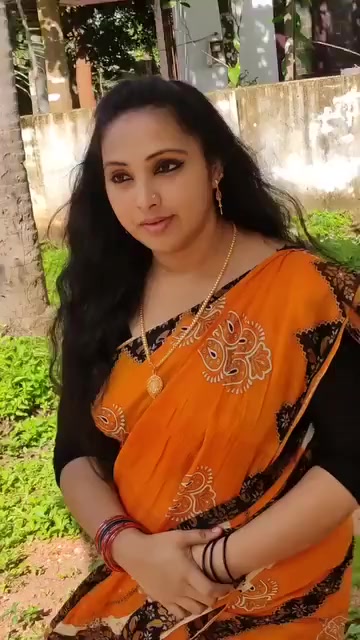 @)(সুমি চোীধুরী)(
