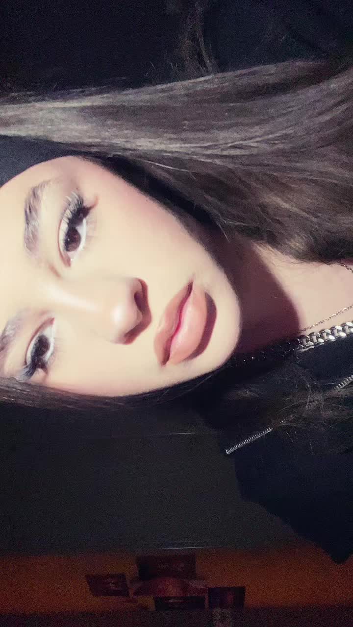 @upcoming milf