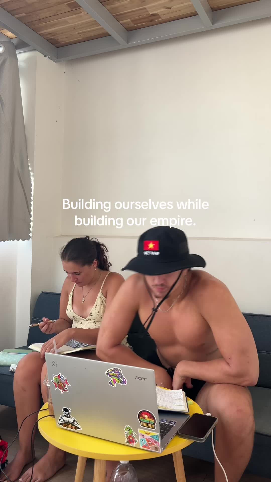 @Ellie Doyle 💻🤍✈️