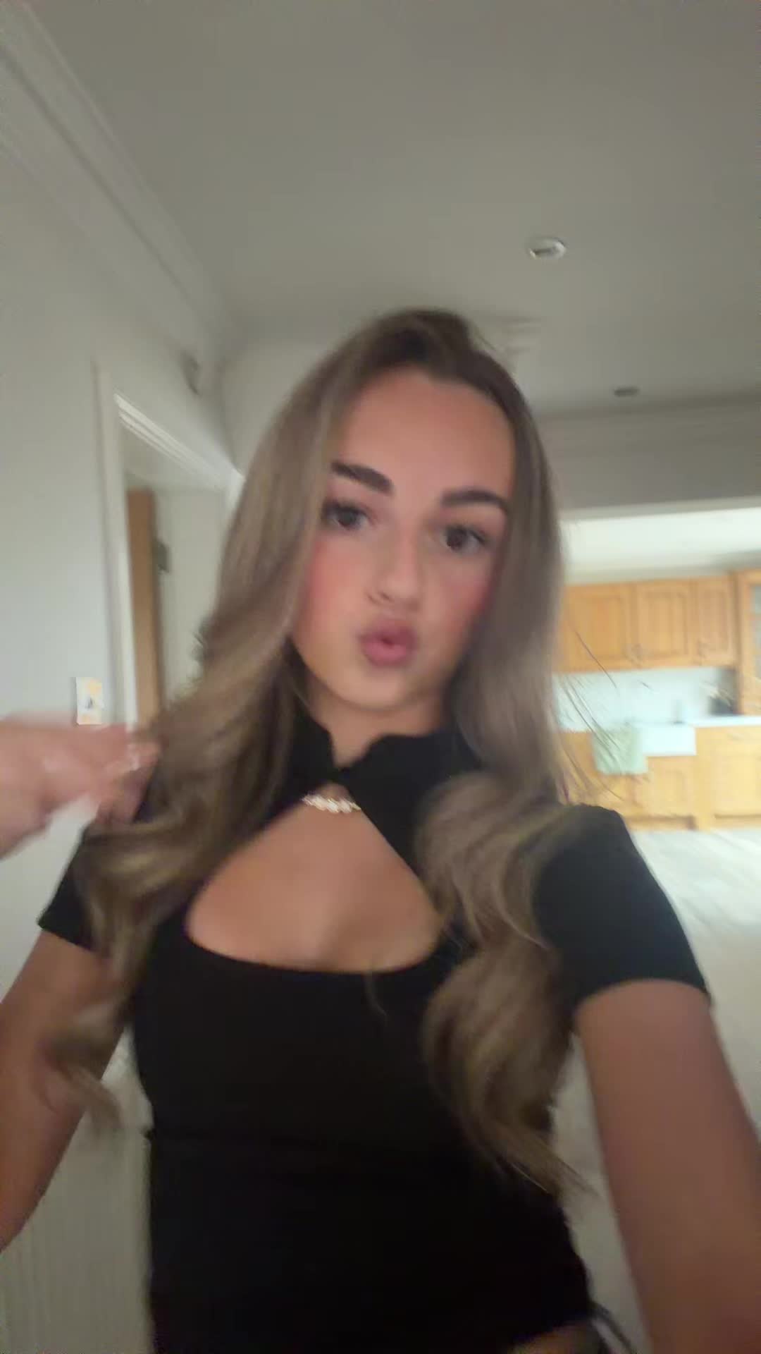 @𝐵𝑒𝑙𝑙𝑎 ✨🤍