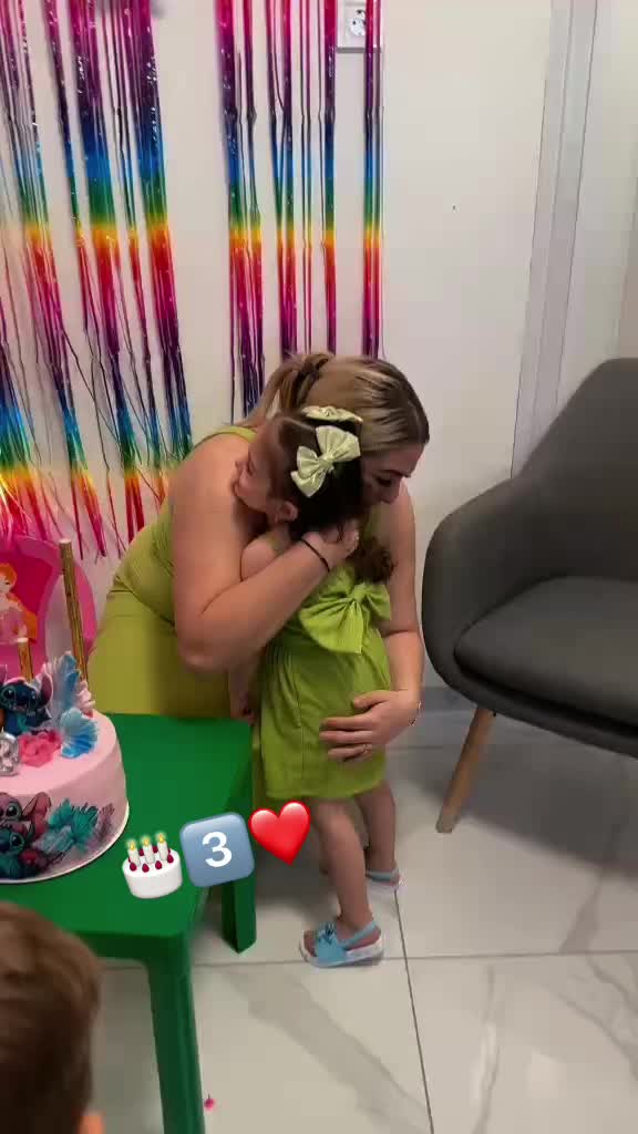@Jessica Farkas