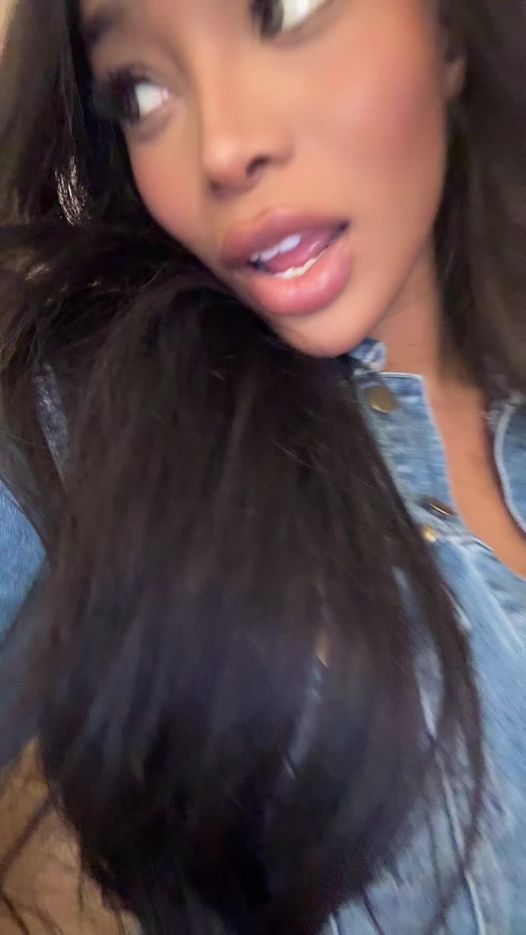 @karinedolls
