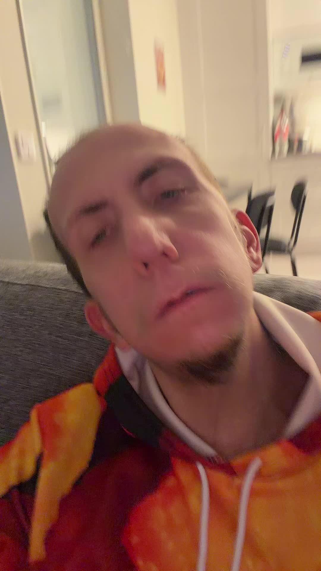 @chickennuggetsmannennr