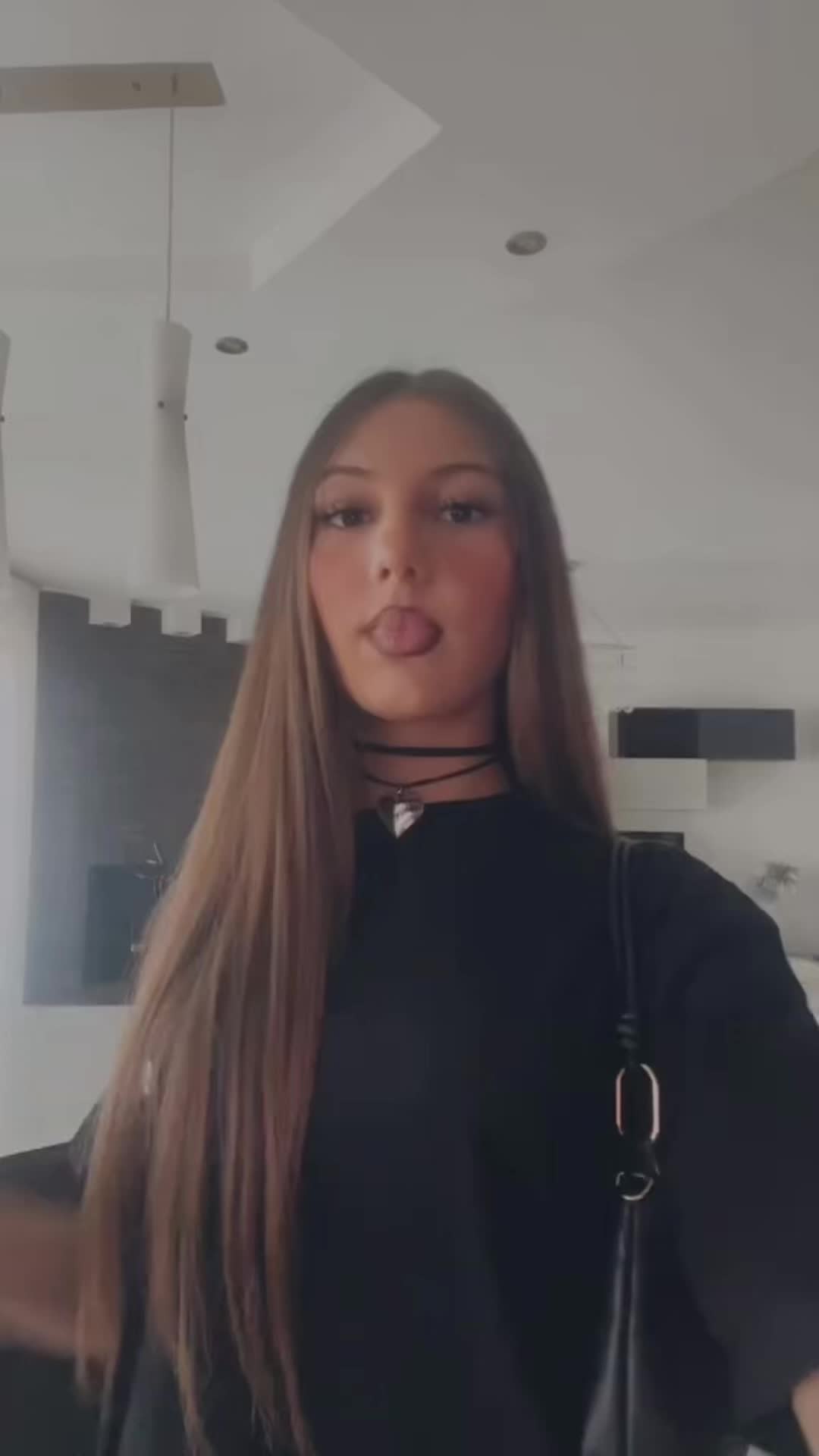 @lindaa