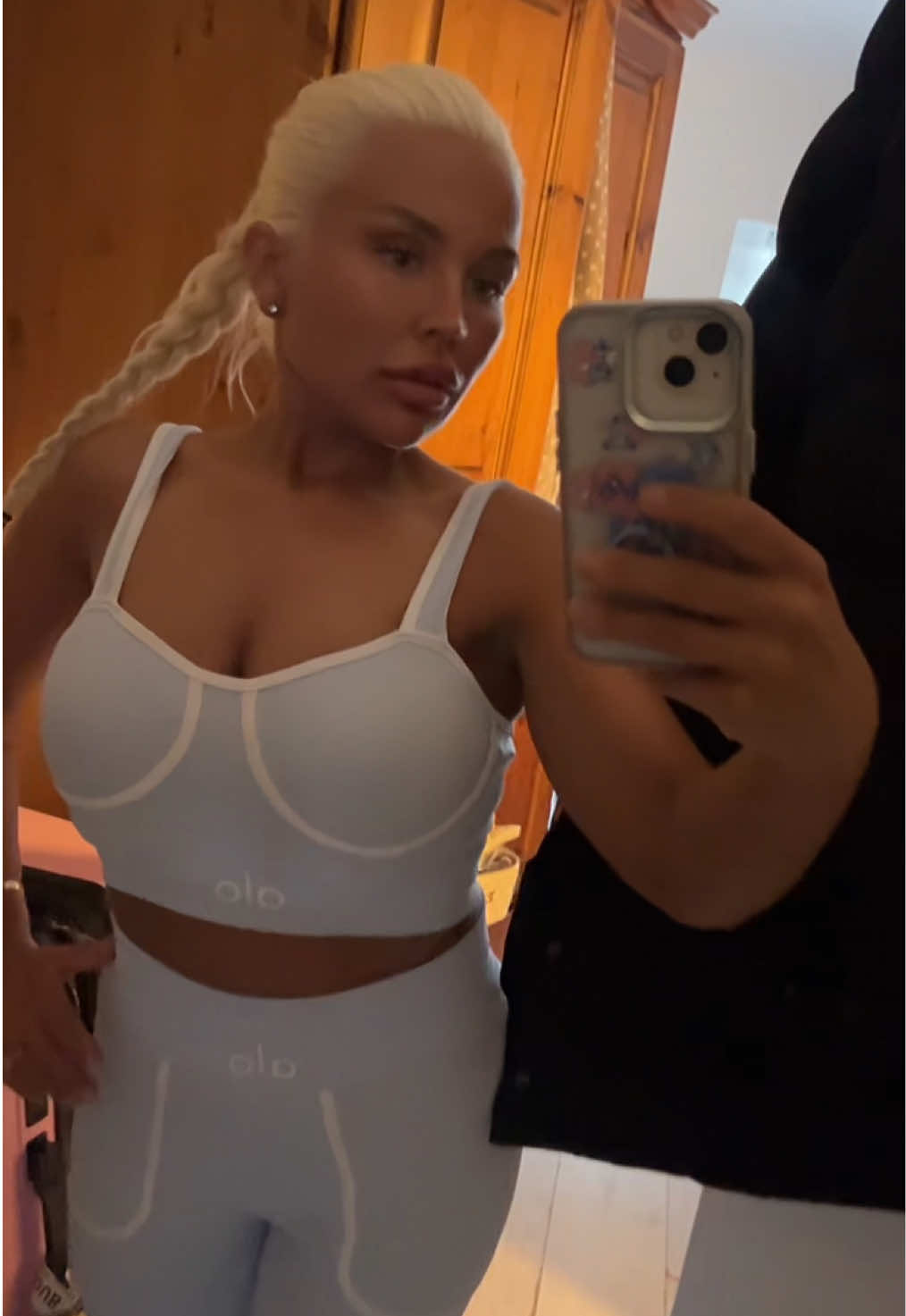 @KymBernadetteSmith🌸