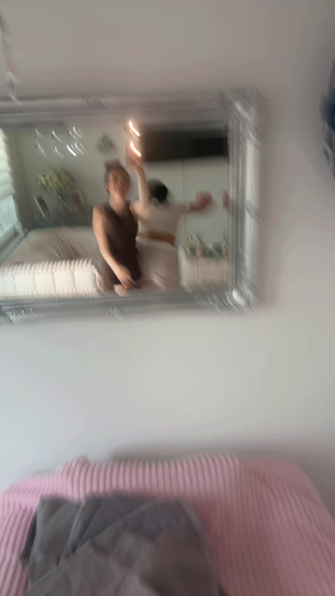 @𝐁𝐞𝐥𝐥𝐞𝐥𝐨𝐮𝐢𝐬𝐞𝐟𝐨𝐫𝐝