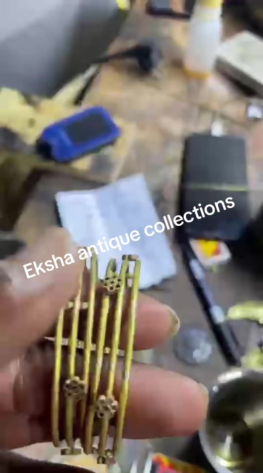 @ekshaantiquecollections