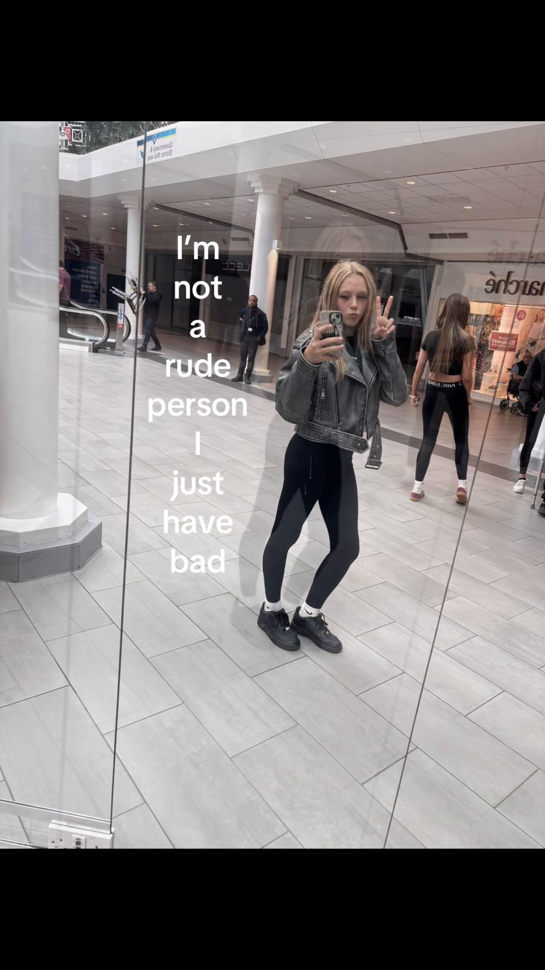@❦ 𝓣𝒾𝒶𝓇𝓃𝒶❦
