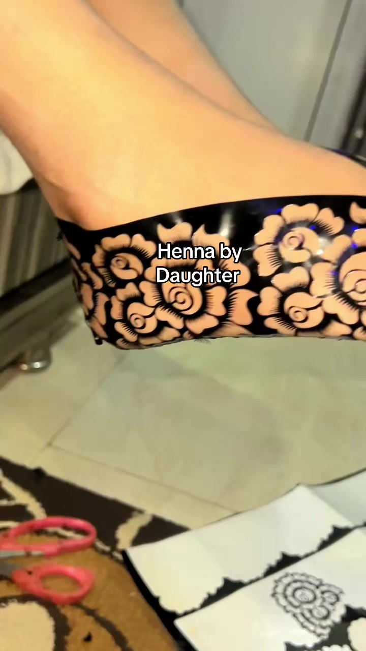 @hennabydaughter2