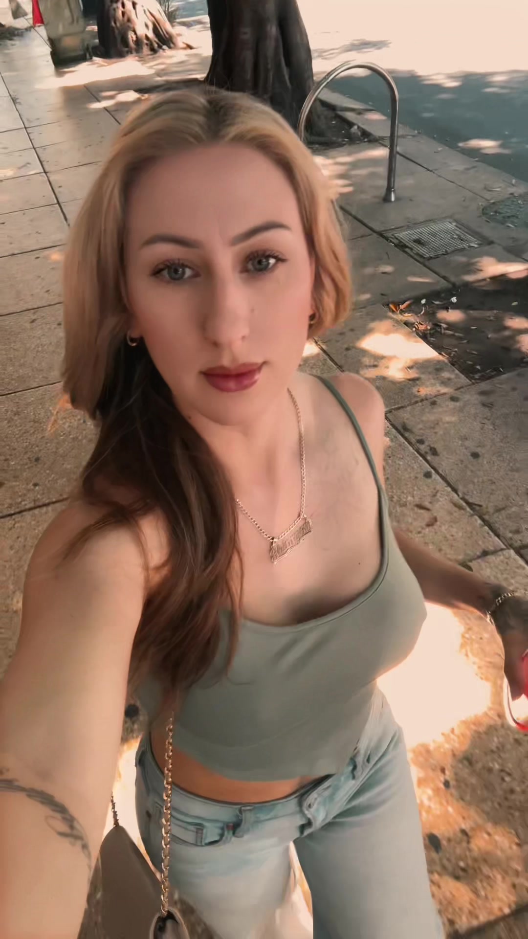 @s0yde4mor