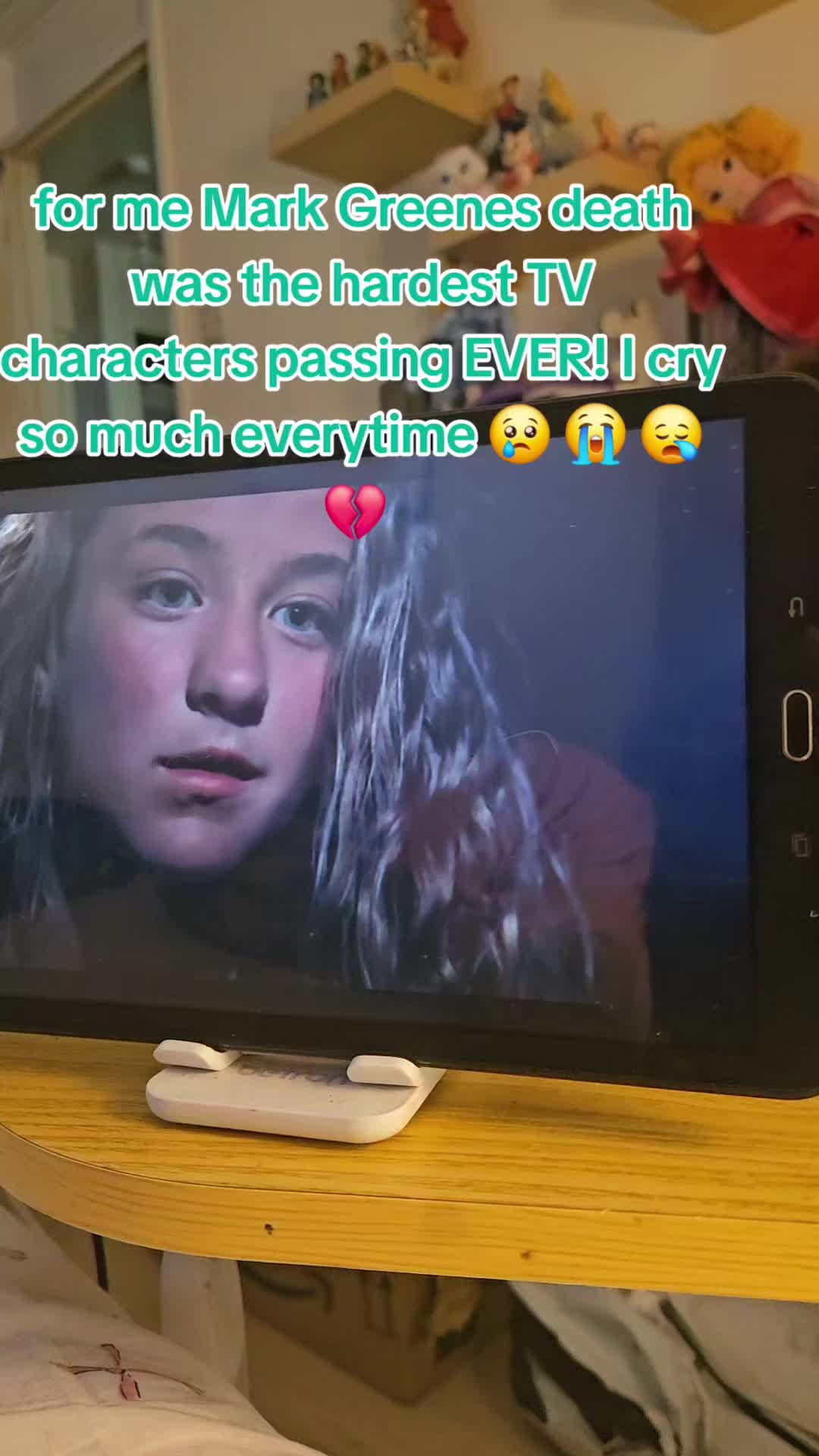@KellyDisney