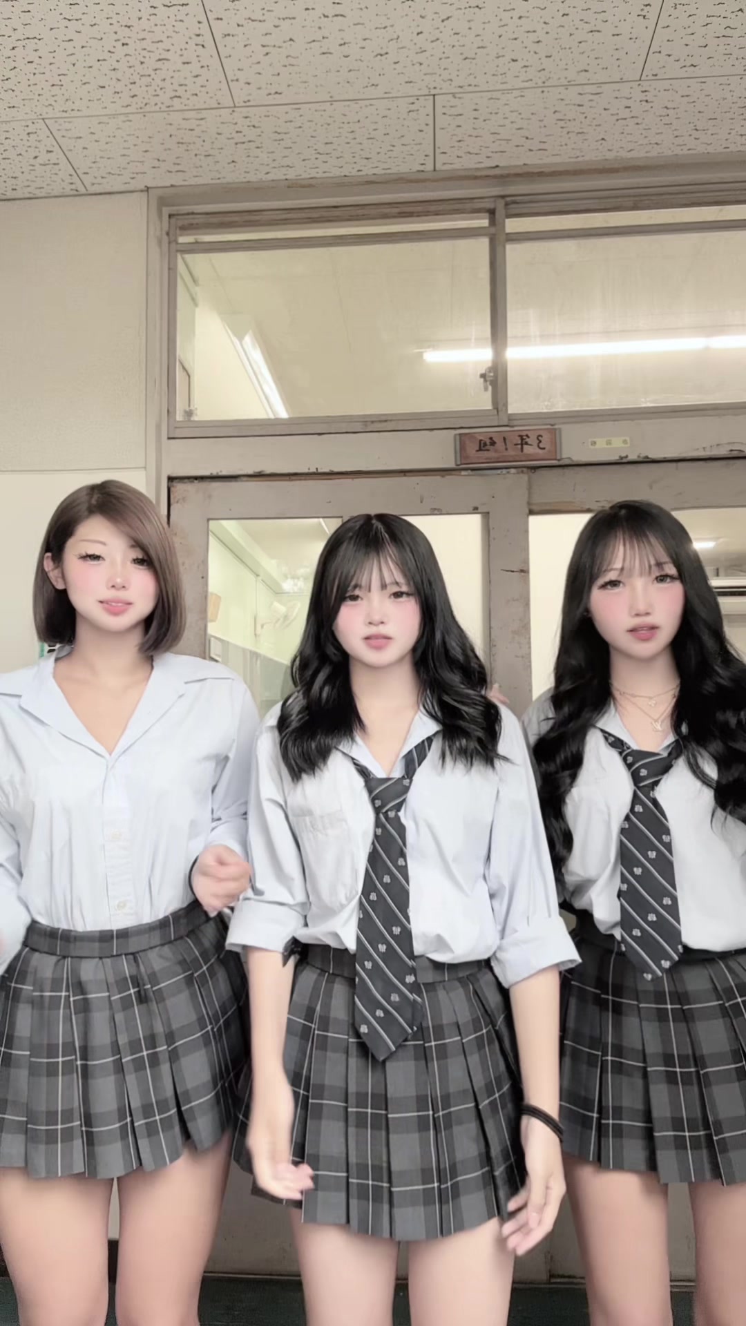 @えくぼ