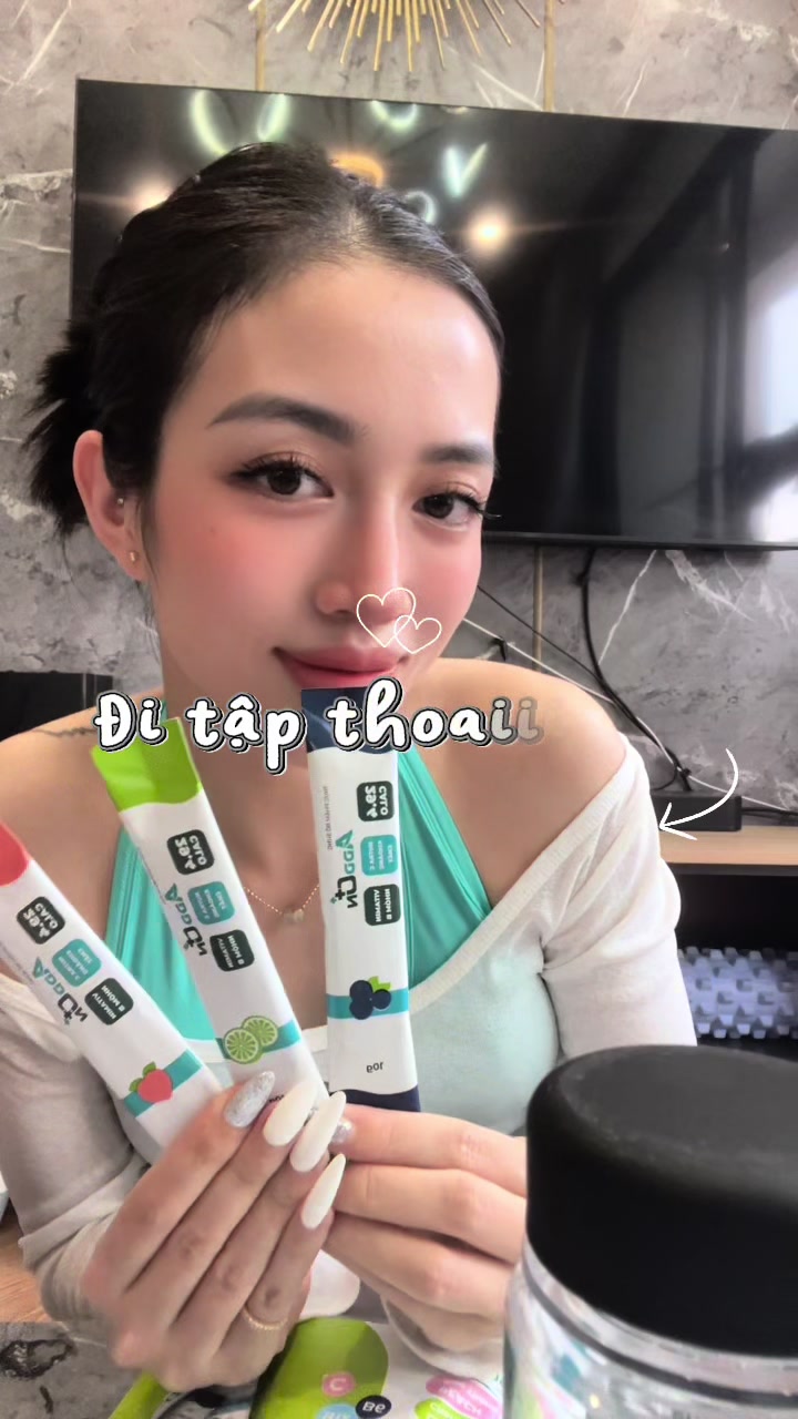 @Phương H&agrave; 👅