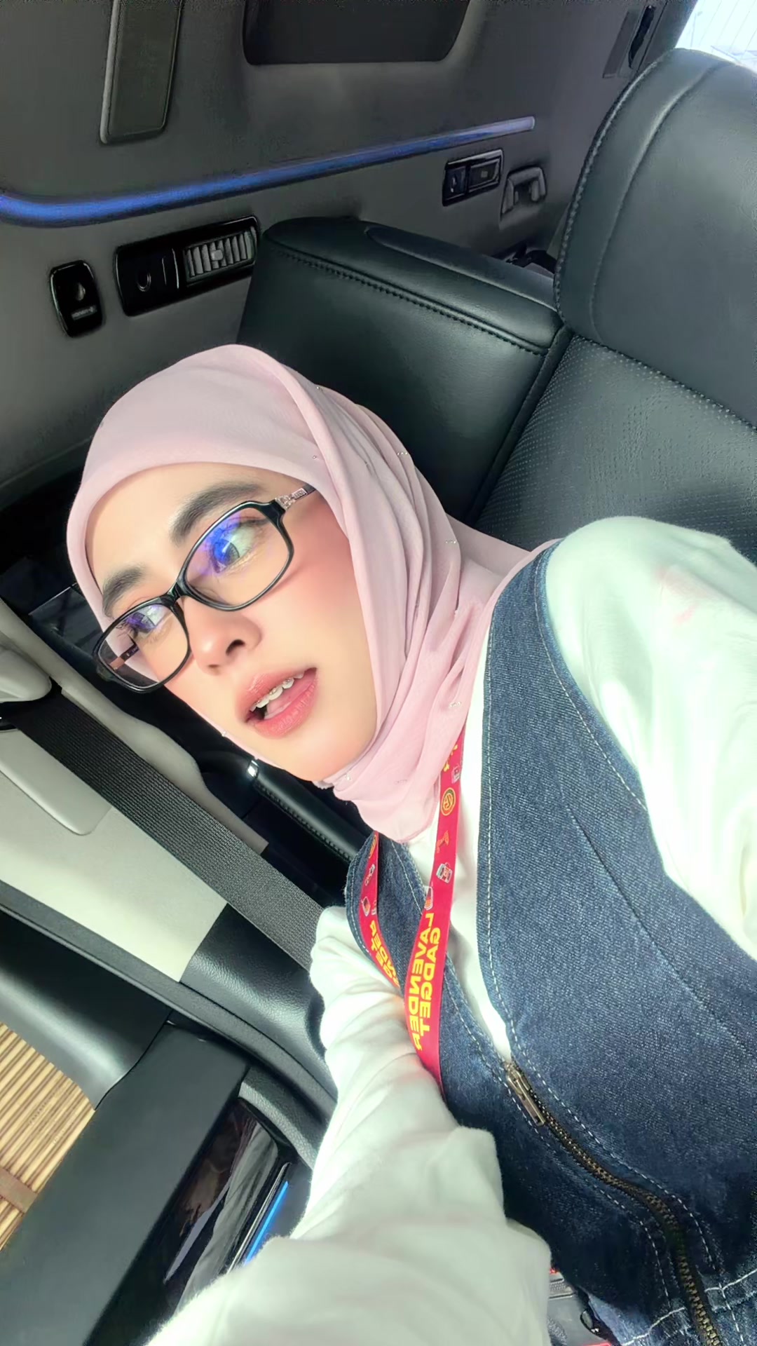 @Batrisha