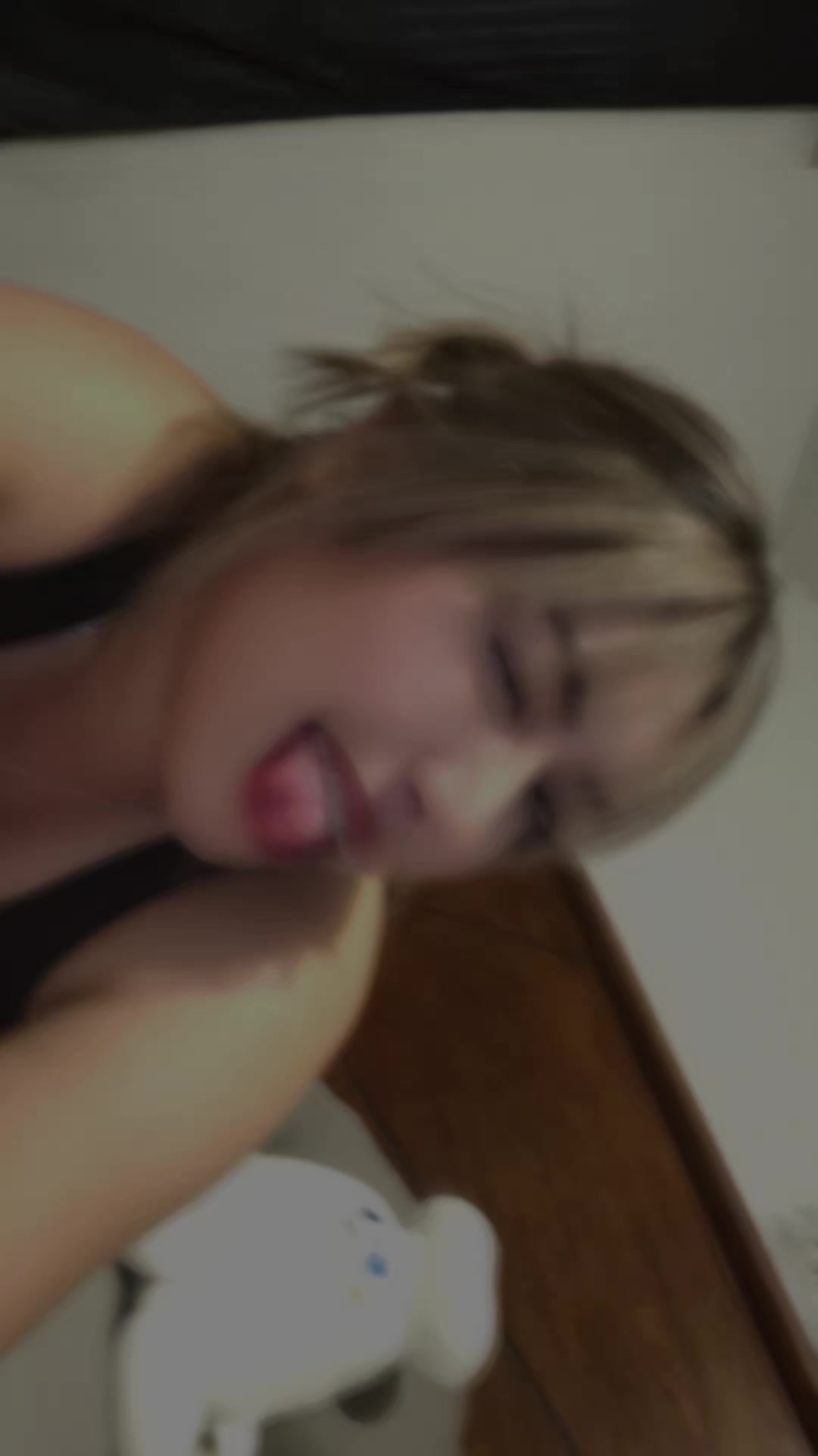@Aislin_JL