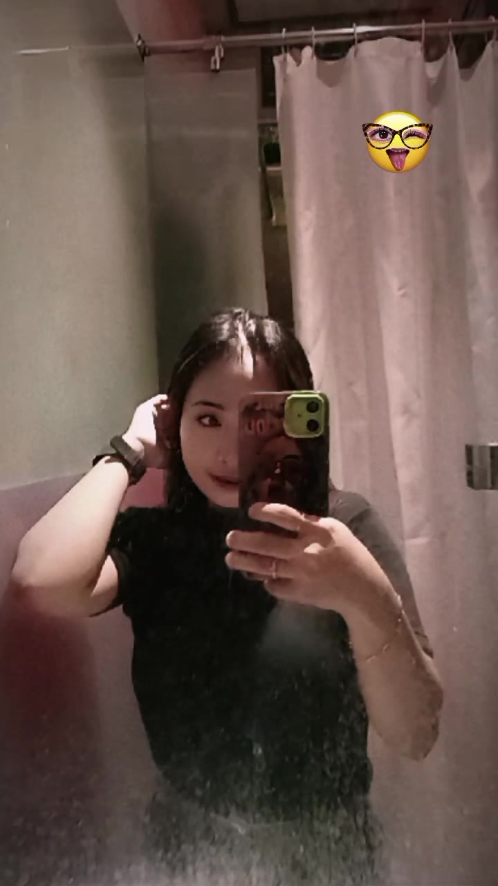 @vhyeselvy