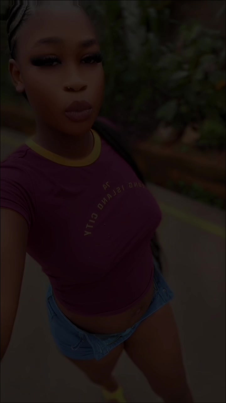 @伊菲 (Yī Fēi) 🌸🍒🅿️