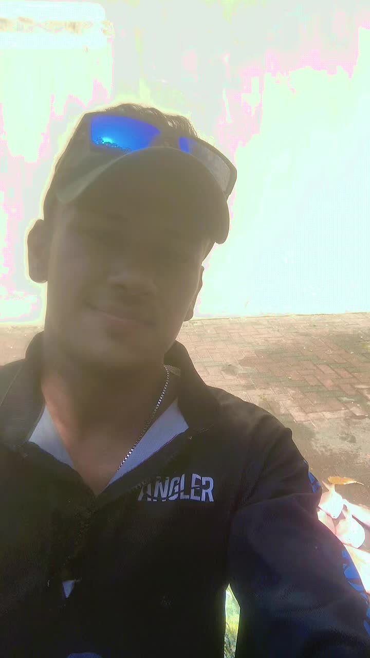 @shxuni_boii