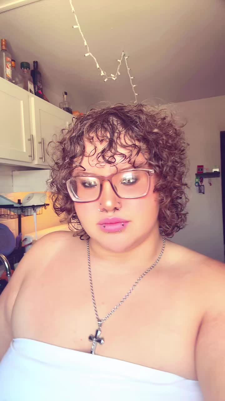 @Alexis🖤🤍