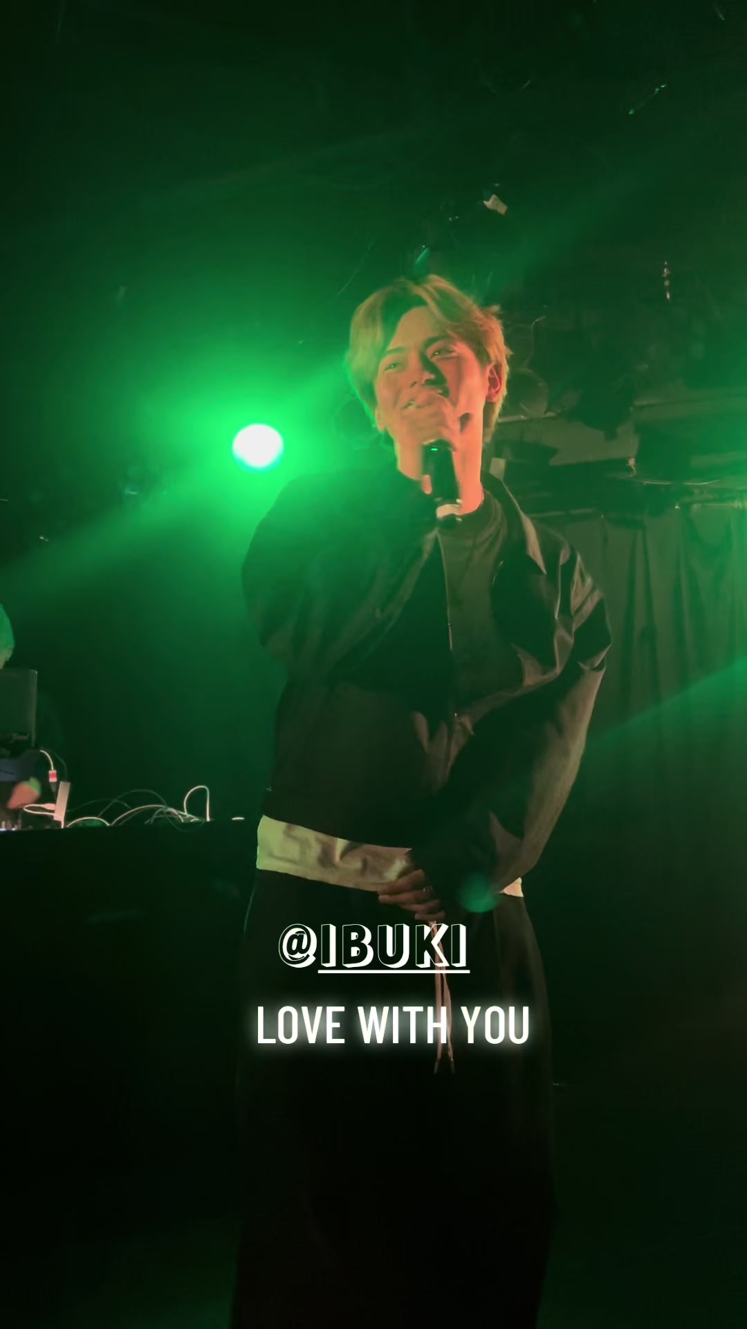@ひぃ