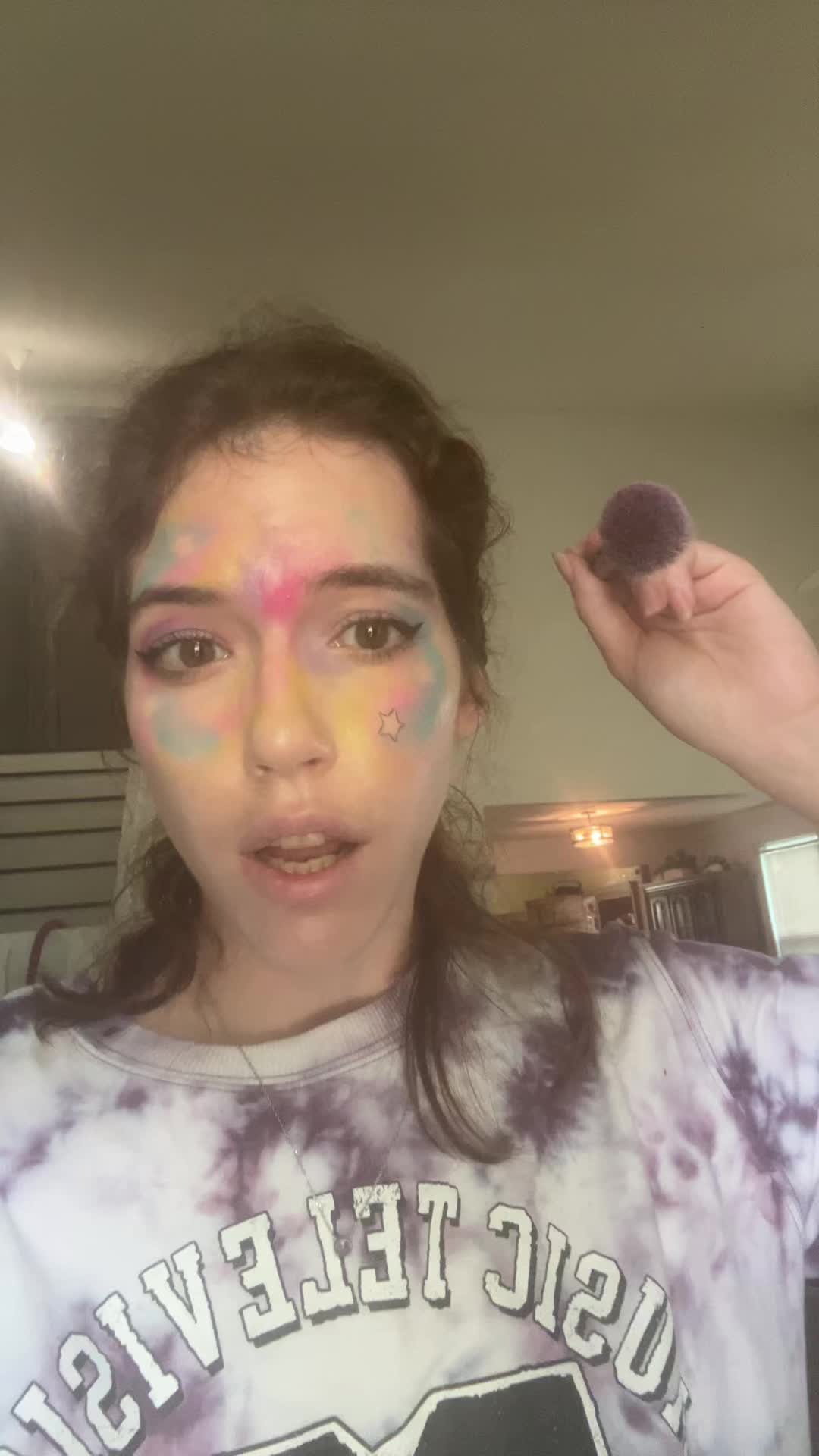 @_thatclowngirl_