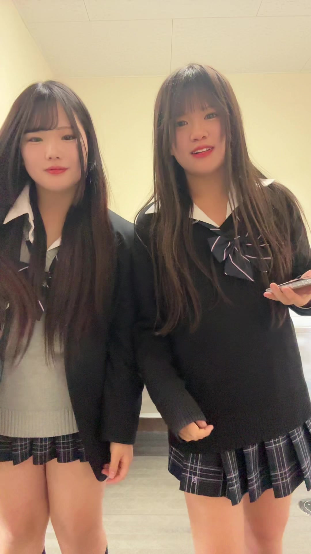 @ひな