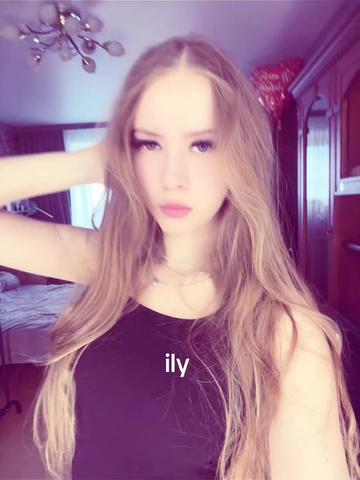 @violaa.axx