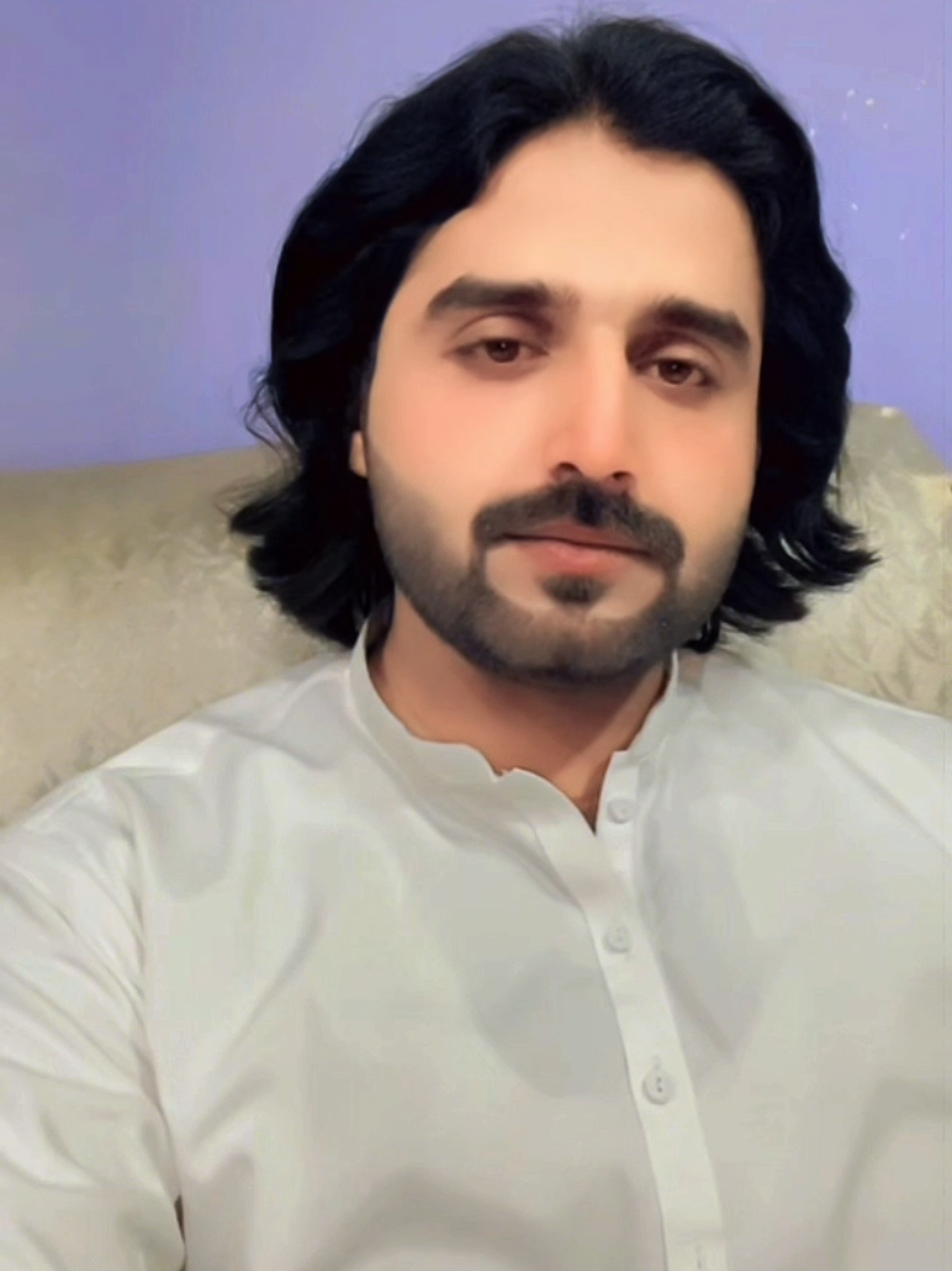 @اقرار ملک 🥀