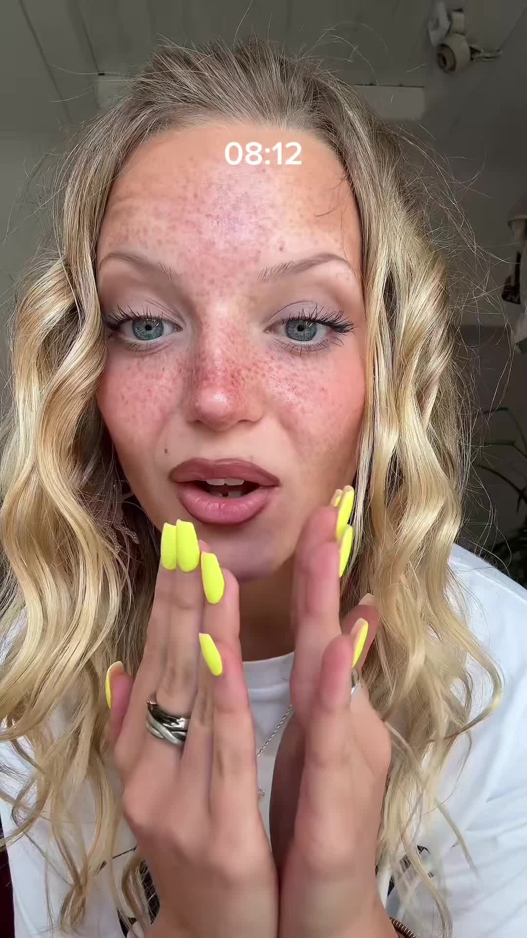 @angie kira 🪩