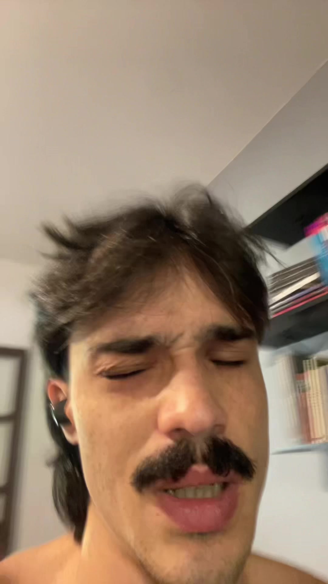 @Enzo Mendes φ ☭