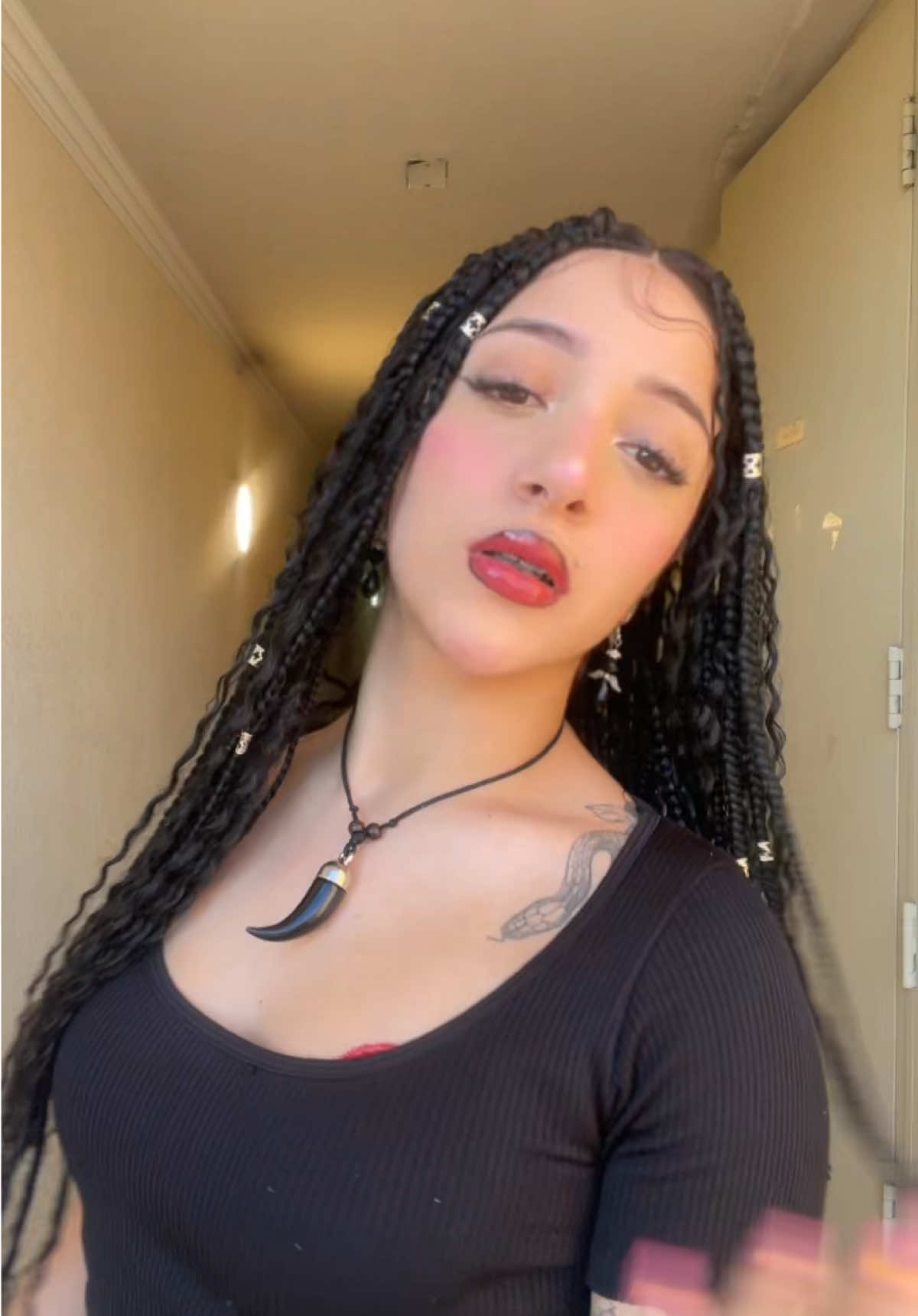 @itsdanisixx