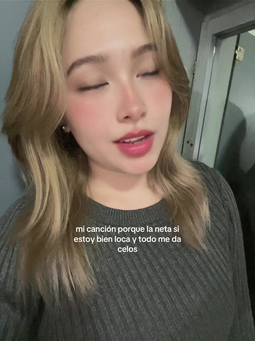 @🧘🏼&zwj;♀️