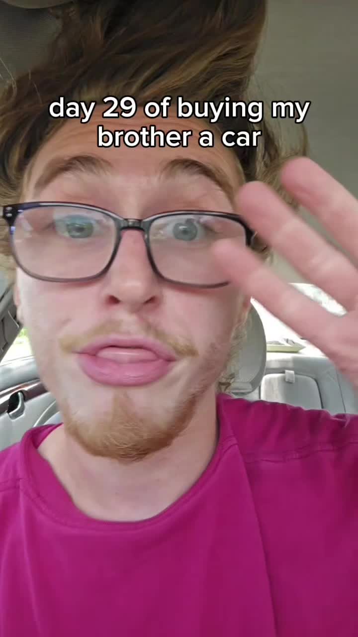 @GoldieGl0cks