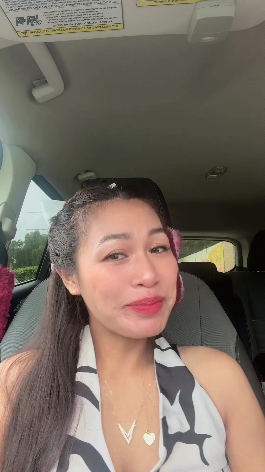 @Nika Yuni 🌹