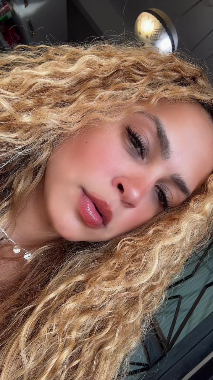 @&Iacute;ndia Rodrigues