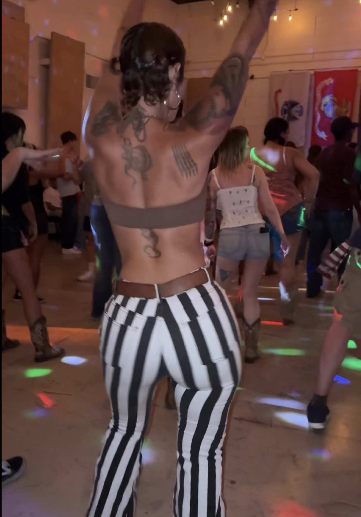 @AlexisthatFox