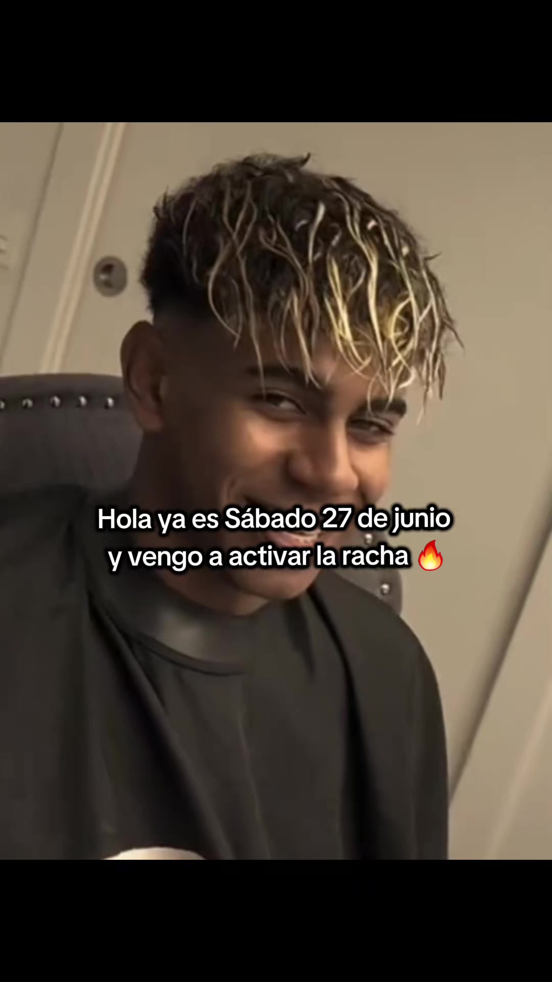 @Dêbôrâ_💙❤️