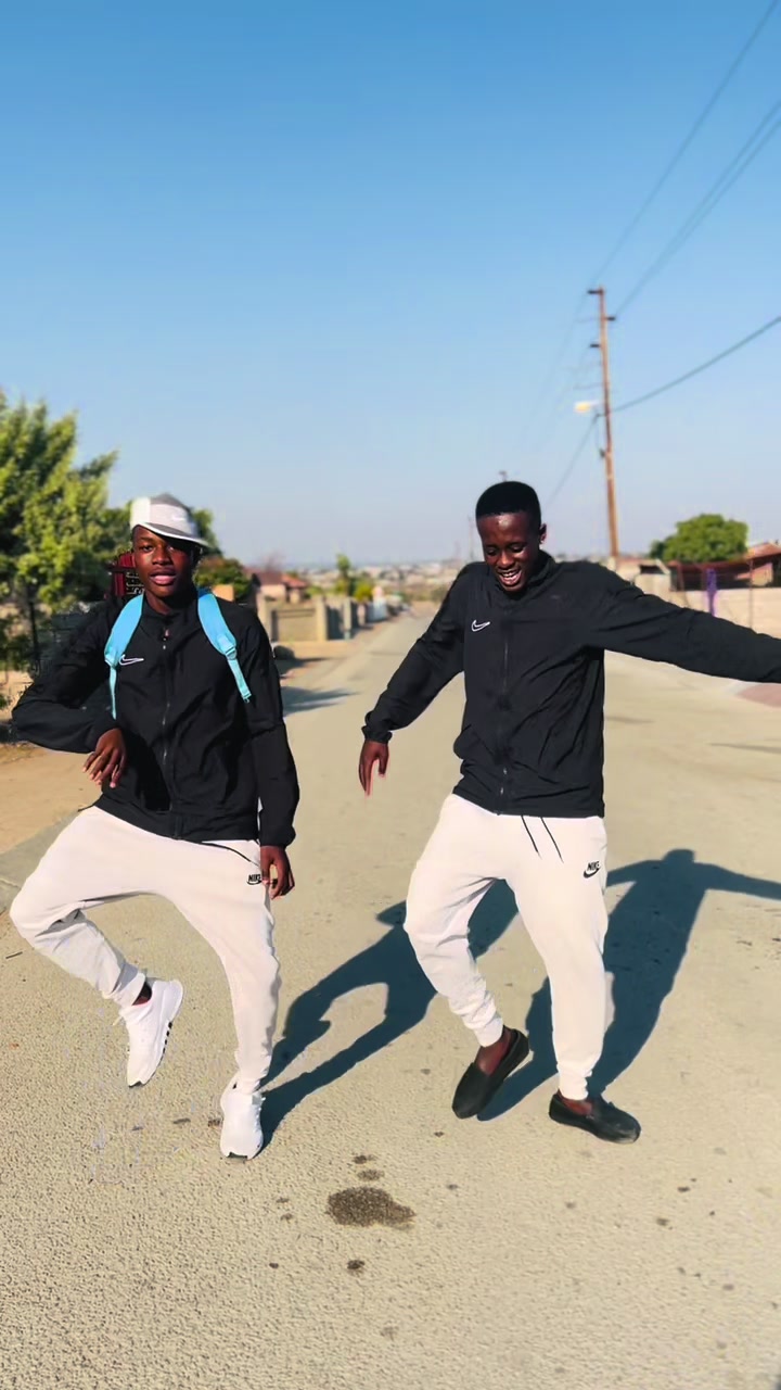 @Zaeli_rsa🇿🇦
