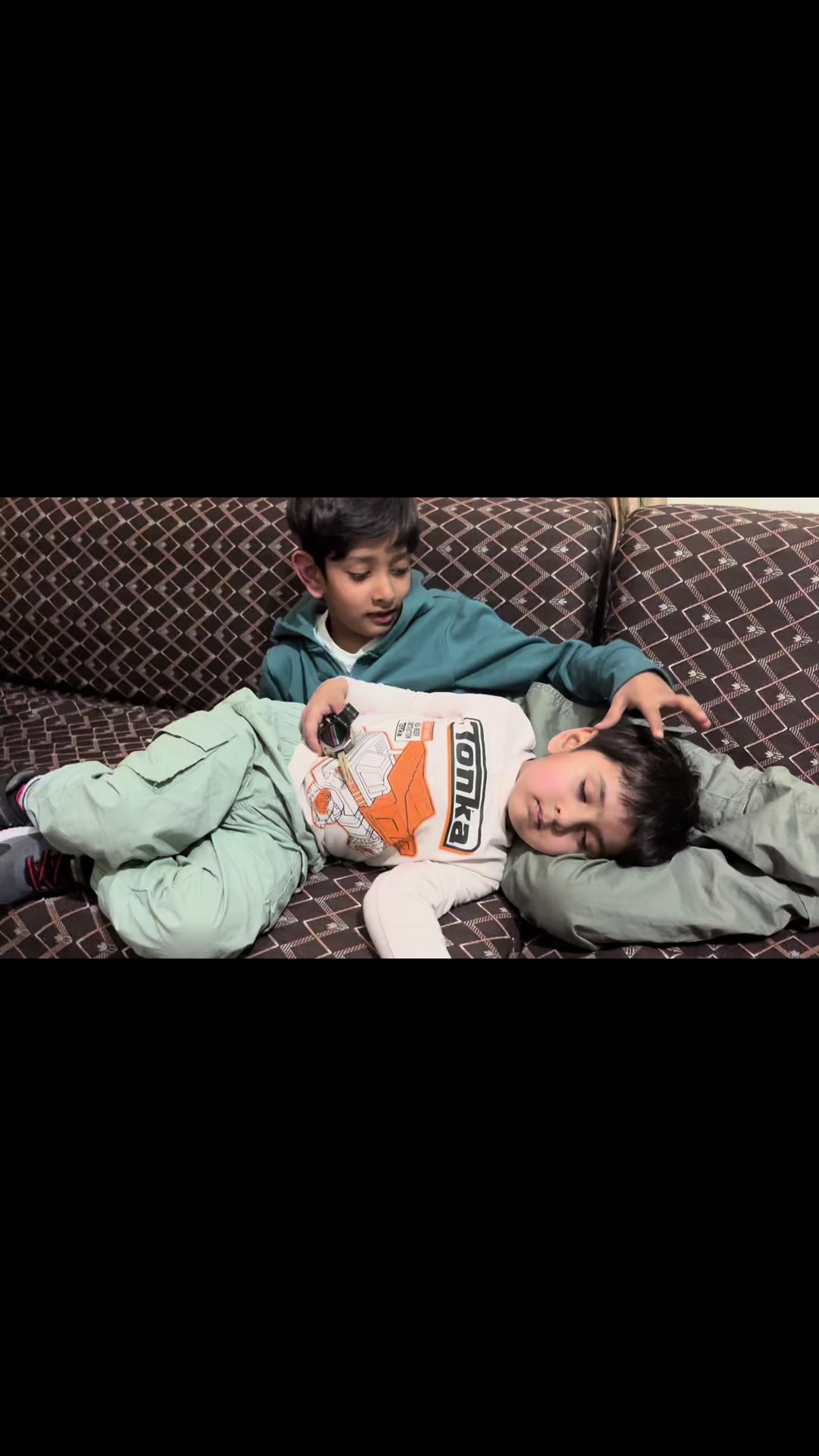 @daksh_abhi