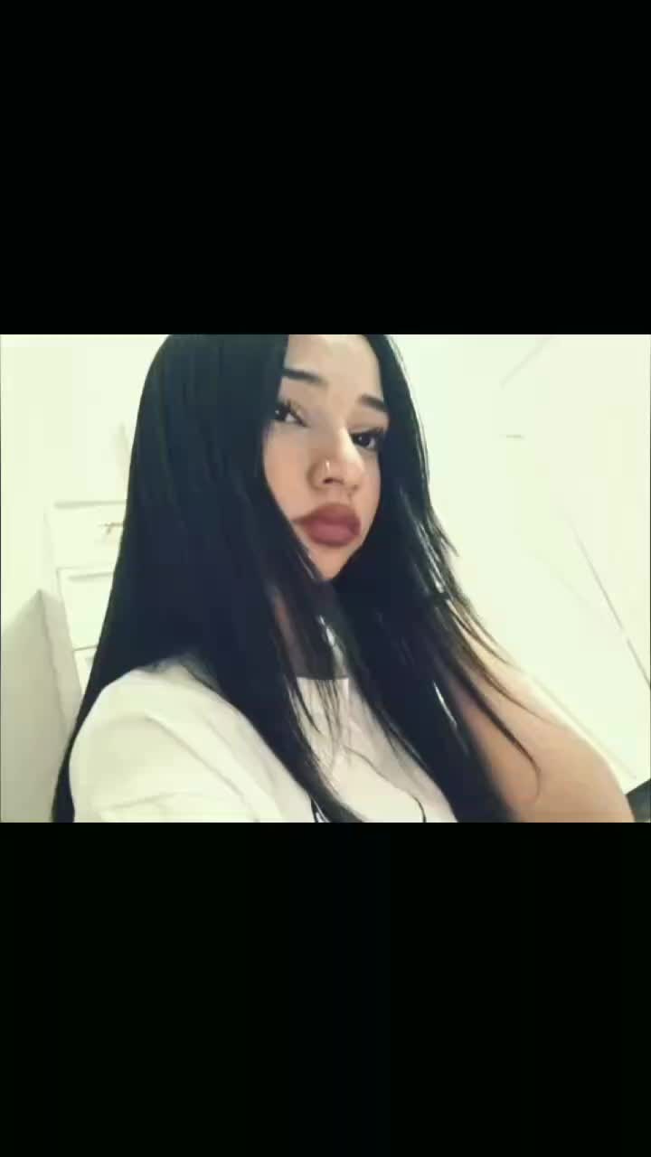 @𝐁𝐞𝐫𝐞𝐞𝐧💋