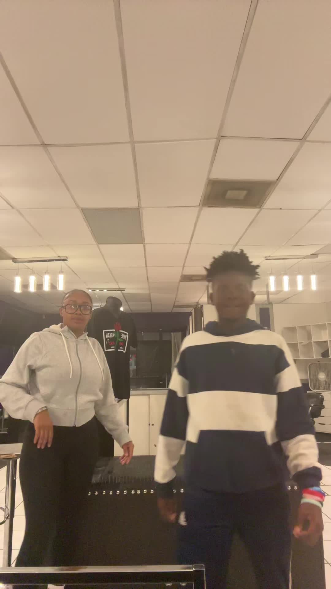 @HAIRbyEss