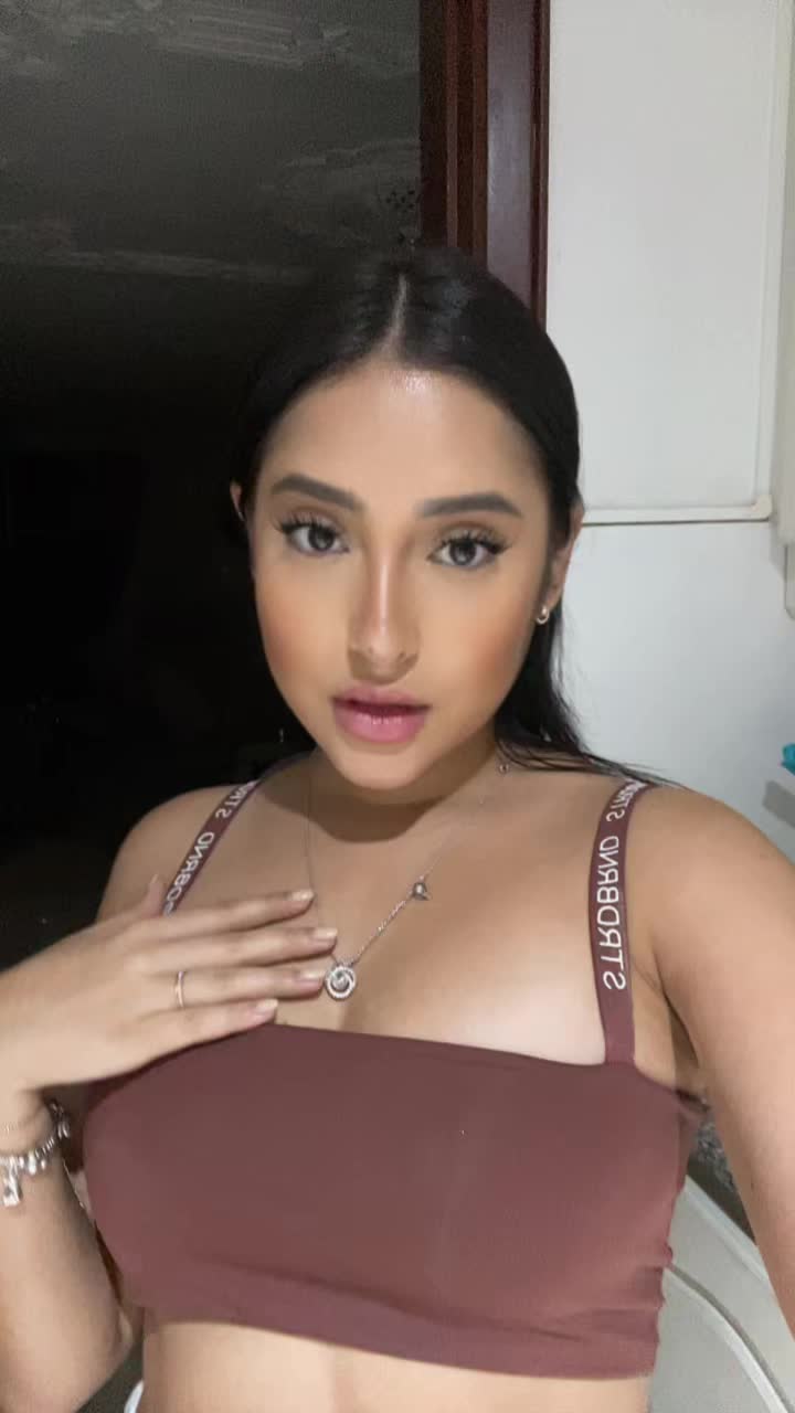 @Valeriagarciamodel_