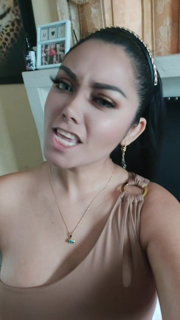 @Angelik Paz